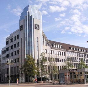 building, bank, architecture-50084.jpg